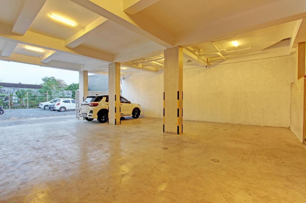 Super Oyo Capital O 92987 Keenan Living Perumnas Maguwo Kültér fotó
